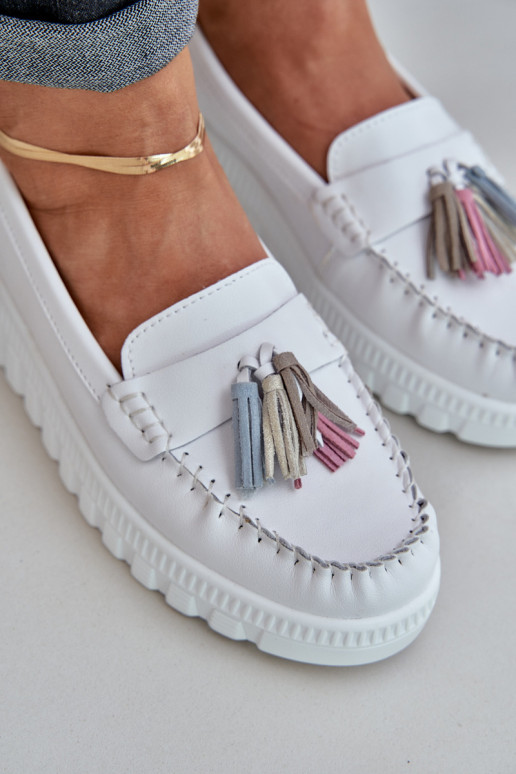 Peau mocassins pour femmes avec des franges avec une plateforme I Koturnie couleur blanche Eleazetta Peau mocassins pour femmes avec des franges avec une plateforme I Koturnie couleur blanche Eleazetta