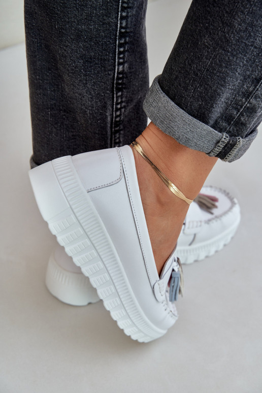 Peau mocassins pour femmes avec des franges avec une plateforme I Koturnie couleur blanche Eleazetta Peau mocassins pour femmes avec des franges avec une plateforme I Koturnie couleur blanche Eleazetta