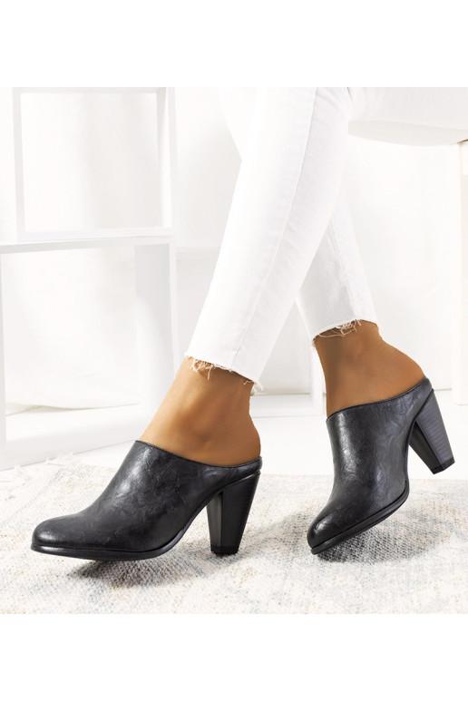 Sorte Plotkin-hælede muldyr