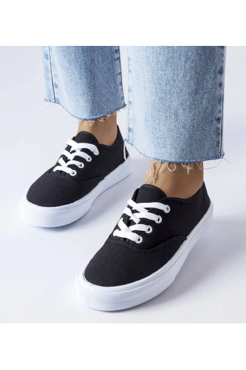 Schwarze Sneaker aus...