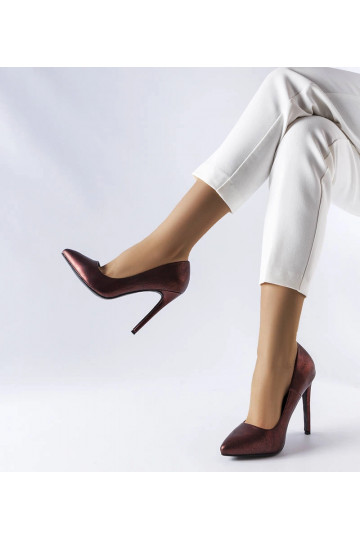 Rote glänzende Pumps... 2