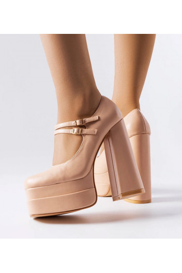 Beige højhælede pumps...