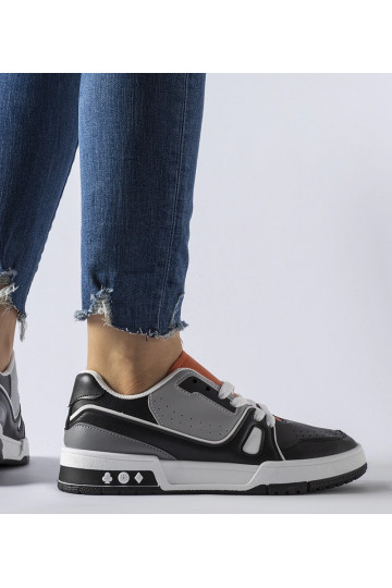 Schwarze Schuhe mit... 2