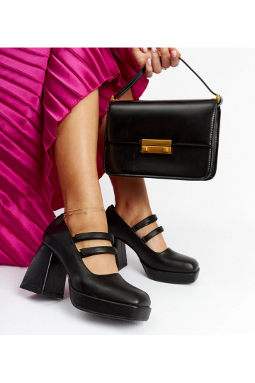 Chers schwarze Pumps mit...