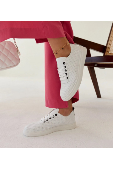 Hvide øko-læder sneakers...