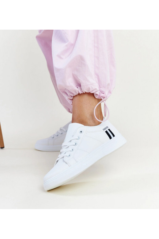 Hvide damesneakers sneakers med snøre...