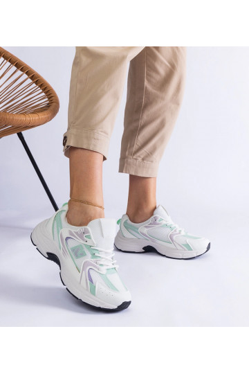 Baskets de sport blanches... 2