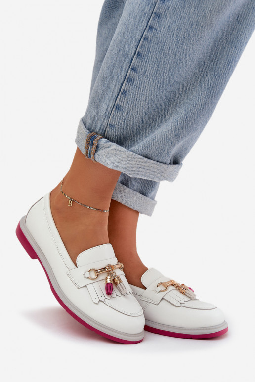 Peau Style élégant Mocassins avec des talons larges S.Barski LR51-768 couleur blanche Peau Style élégant Mocassins avec des talons larges S.Barski LR51-768 couleur blanche