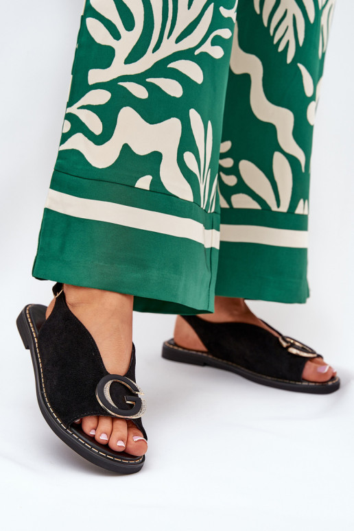 Sandales plates avec des ornements couleur noire Haliones