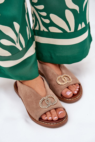 Sandales pour femmes avec ornements et talons larges en simili daim couleur sable Ralisses
