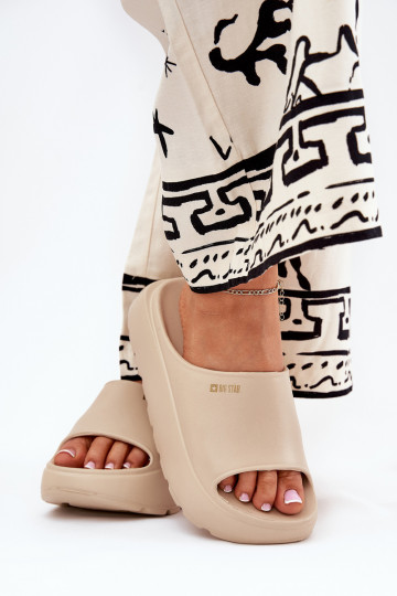 Pantoufles légères Pantoufles pour femmes avec une plateforme Big Star RR274A569 beige