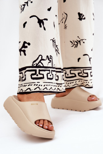 LichtgeInicht pantoffels Damespantoffels met platform Big Star RR274A569 beige 2