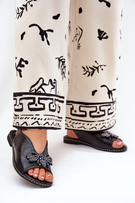 avec éclat Sandales pour femmes avec des ornements isocèle couleur noire Russona avec éclat Sandales pour femmes avec des ornements isocèle couleur noire Russona