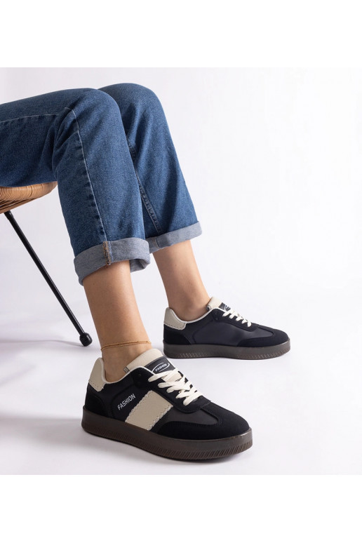 Baskets noires sur plateforme avec...