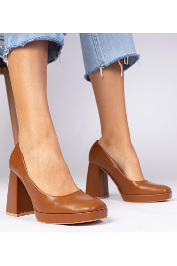 Escarpins marron à talon...