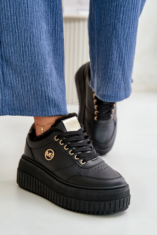 Sportliche Sneakers mit warmem Futter...