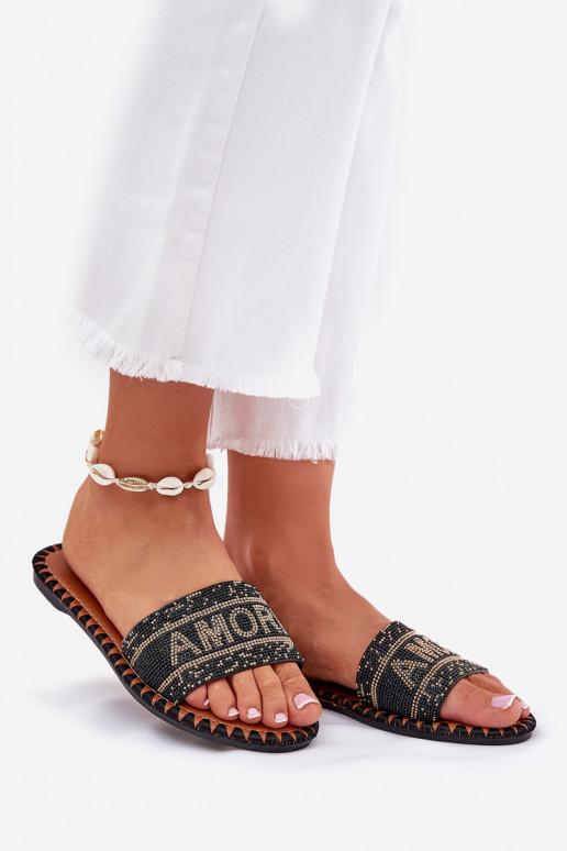 Pantoufles pour femmes avec des talons larges Avec décoration couleur noire Dorfedi Pantoufles pour femmes avec des talons larges Avec décoration couleur noire Dorfedi