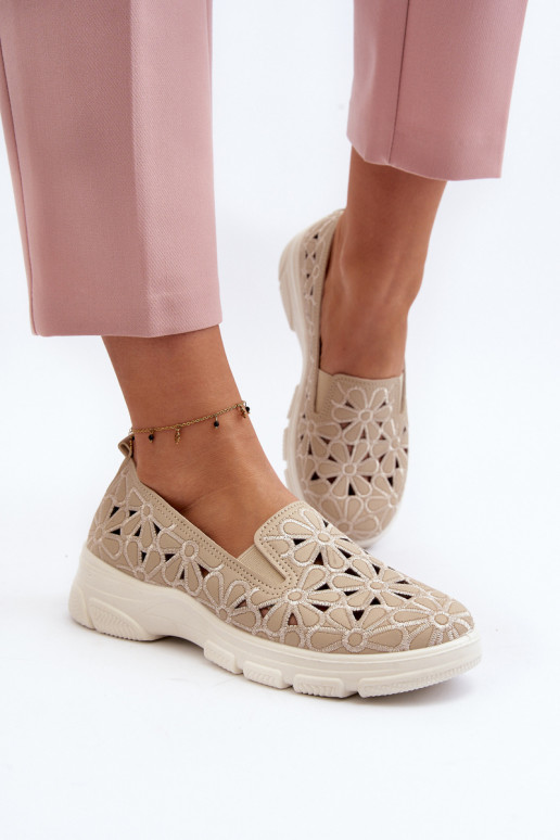 mit durchbrochenen Elementen Schuhe Feminin Beige Emilei