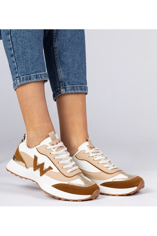 Baskets blanches et brunes pour...