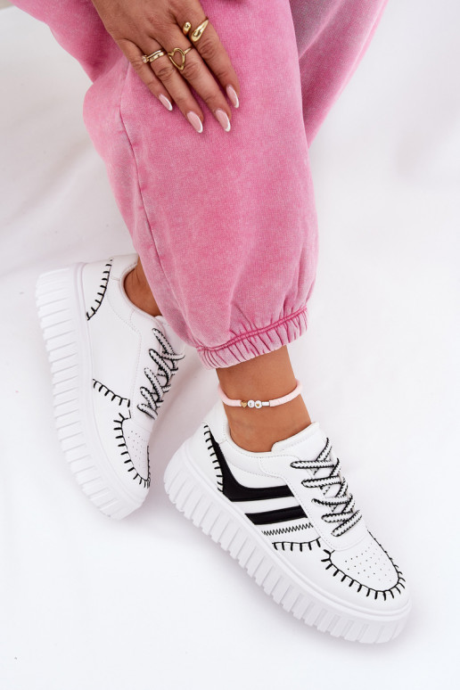 Chaussures modèle baskets Féminin avec une plateforme Blanc-couleur noire Ofenale
