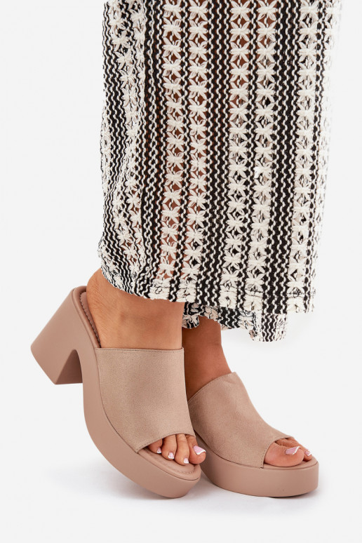 Pantoufles pour femmes avec des talons et plateforme couleur kaki Omeisa