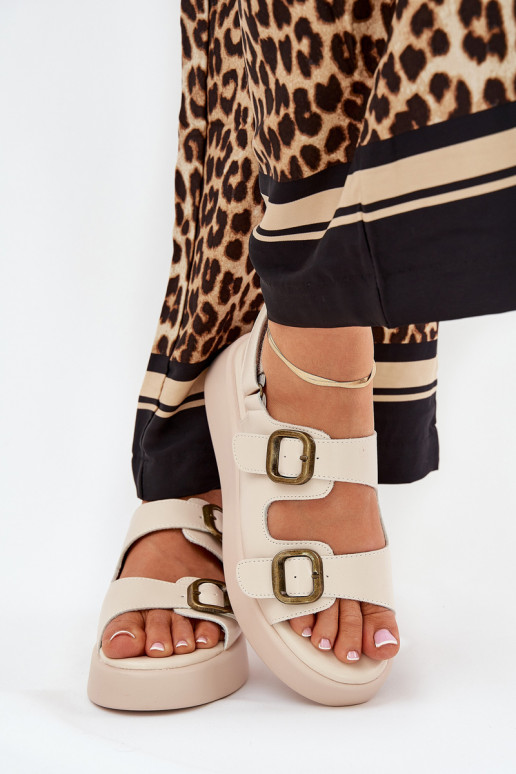 Dames sandalen met platform I Koturnie met gespen beige Genorre
