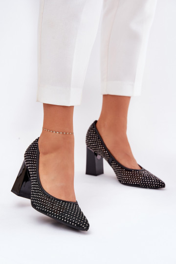 Décoré grille Chaussures avec des talons Vinceza 62211 couleur noire