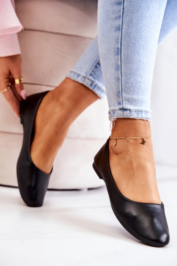 Stacee Schwarze Ballerinas im klassischen Stil