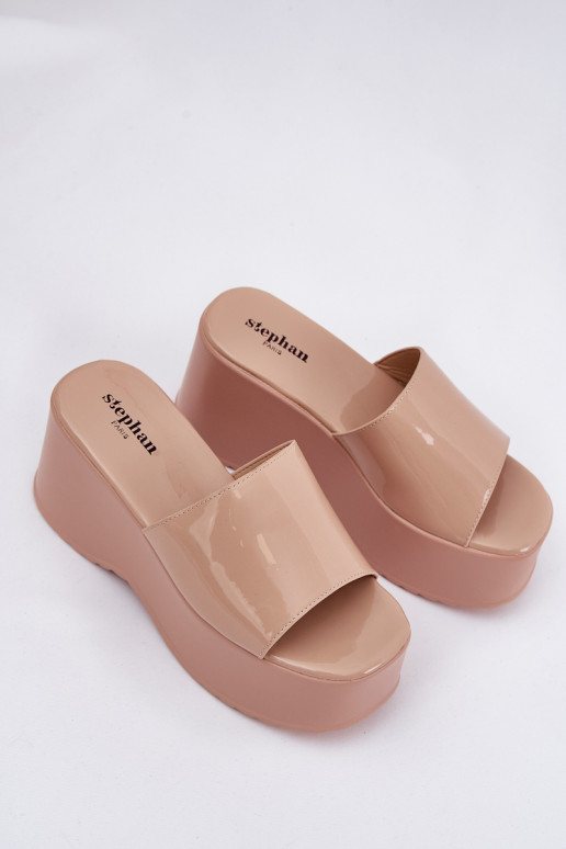 met lak-effect Dames slippers met platform Hoge Hakken zandkleur Nellevia met lak-effect Dames slippers met platform Hoge Hakken zandkleur Nellevia