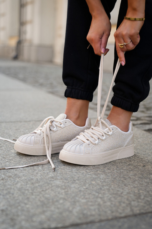 Sneaker-Modell Schuhe für Damen mit Dekoration und Plateau in Sandfarbe Eanneth Sneaker-Modell Schuhe für Damen mit Dekoration und Plateau in Sandfarbe Eanneth